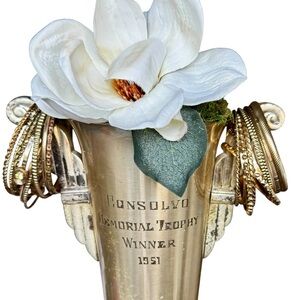 Lot of 15+ Bracelets Gold Tone Bangle Stack Set With One Chartreuse Stone Bangle